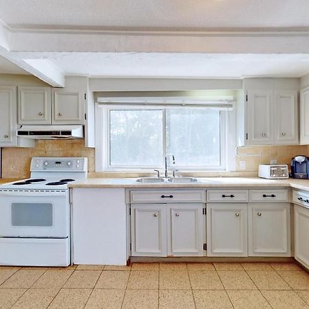Main Beach River Retreat - Wasaga Beach 1 - Main Strip - 95 Mosley St Eksteriør billede