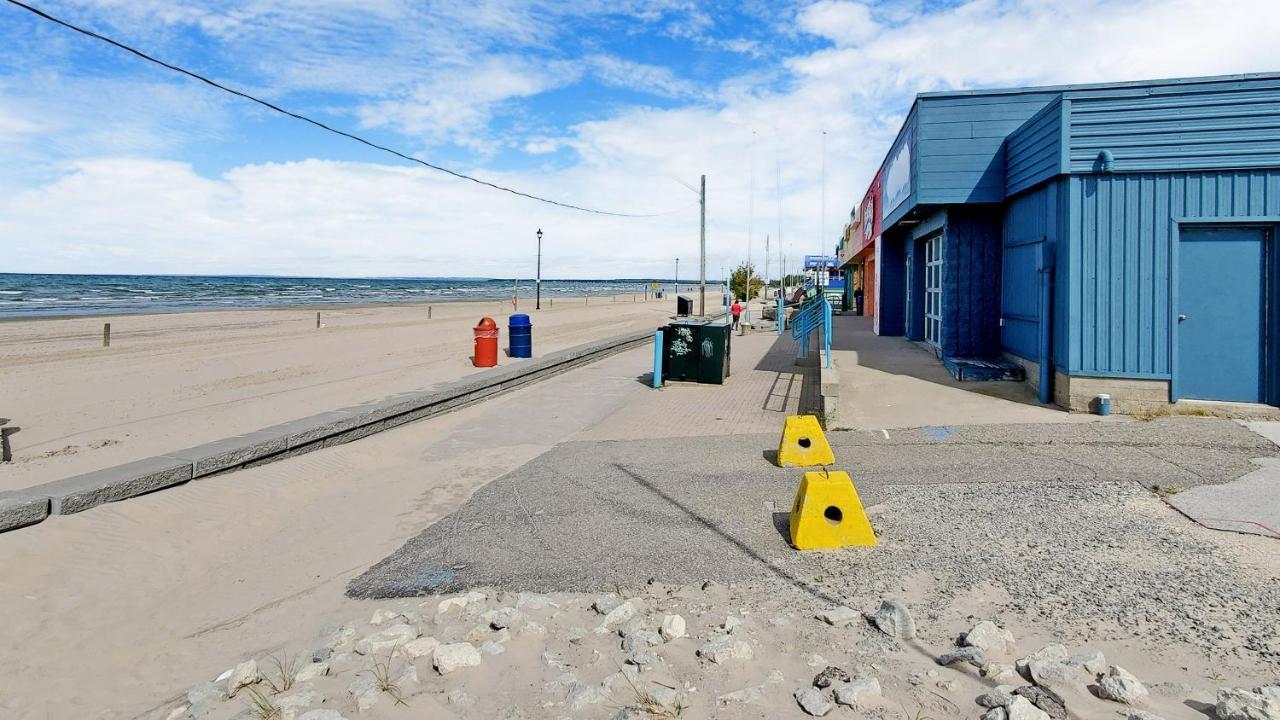 Main Beach River Retreat - Wasaga Beach 1 - Main Strip - 95 Mosley St Eksteriør billede