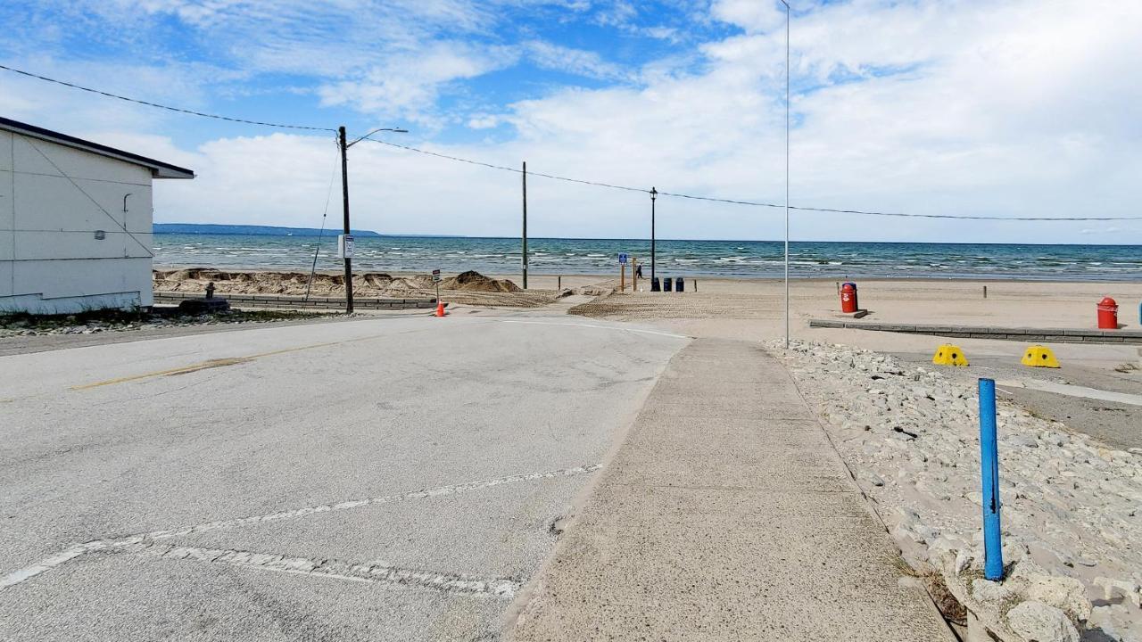 Main Beach River Retreat - Wasaga Beach 1 - Main Strip - 95 Mosley St Eksteriør billede