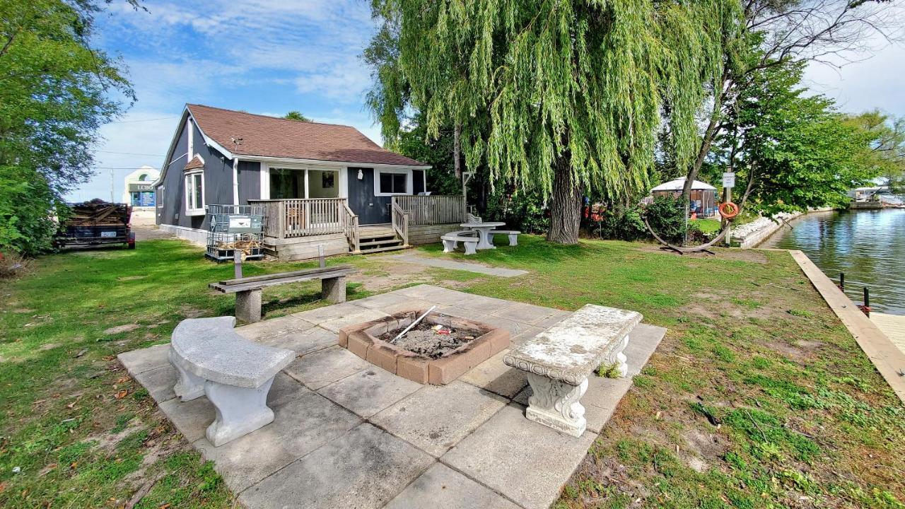 Main Beach River Retreat - Wasaga Beach 1 - Main Strip - 95 Mosley St Eksteriør billede